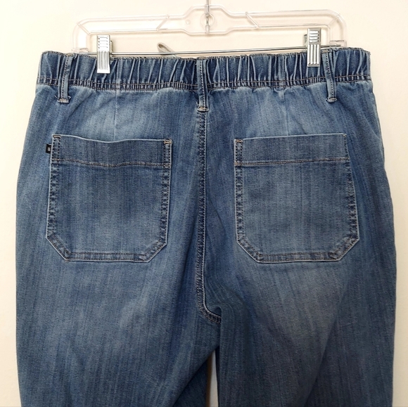 Judy Blue Woman's Jogger Size 15/32 - Picture 4 of 6